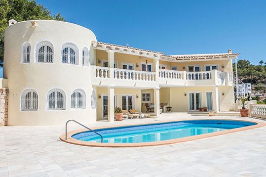 Service Hébergement piscine Ibiza